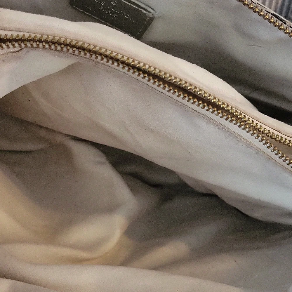 Damaged Bundle Black and Gray Bag - Picture 5 of 11